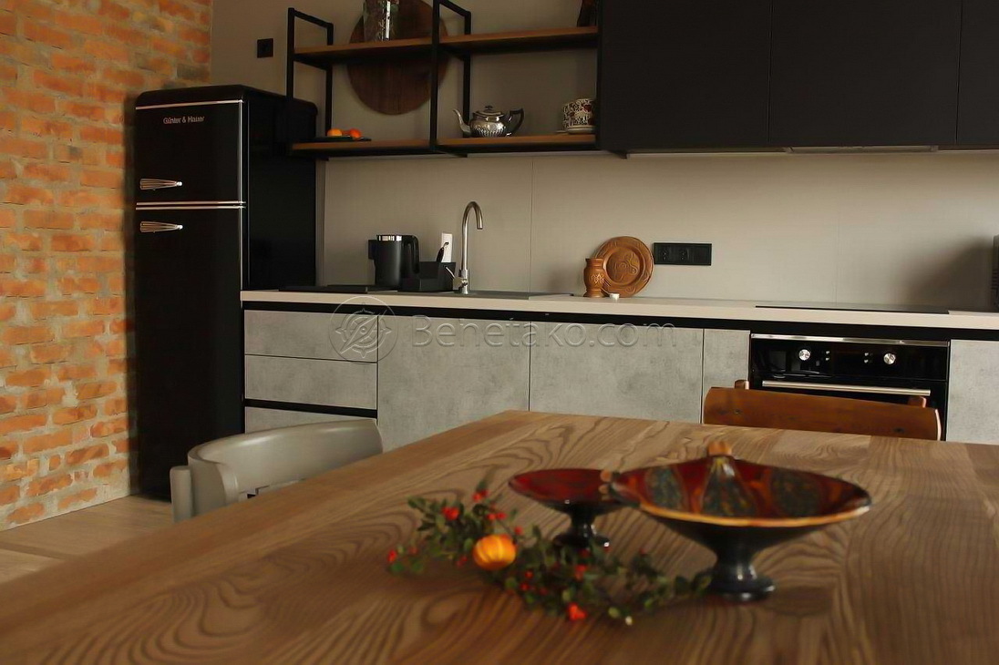 Аренда 3-комнатной квартиры 90 м², Греческая ул., 1А