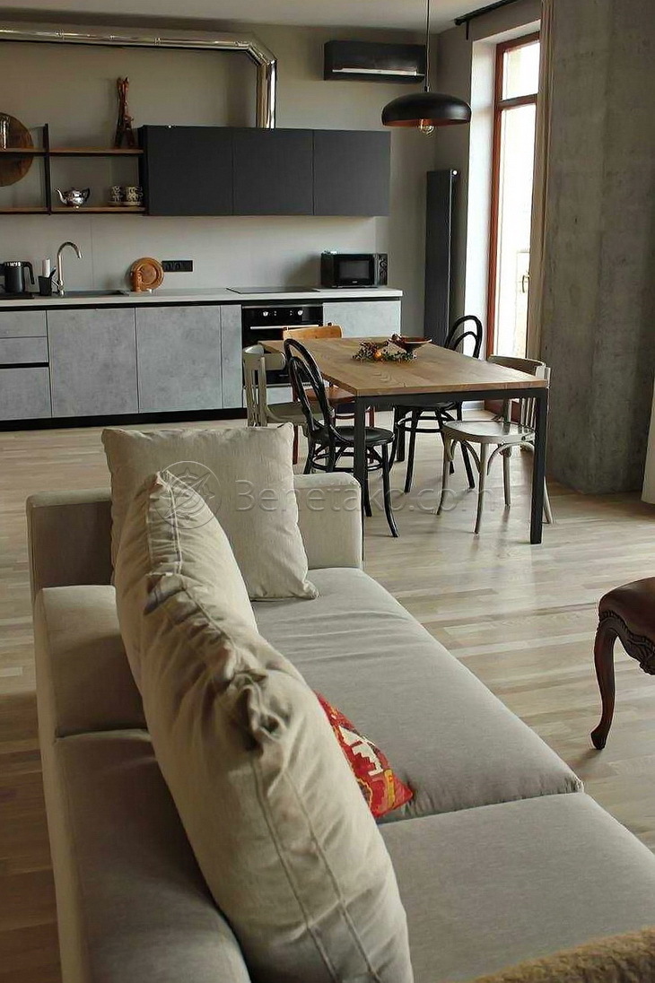 Аренда 3-комнатной квартиры 90 м², Греческая ул., 1А