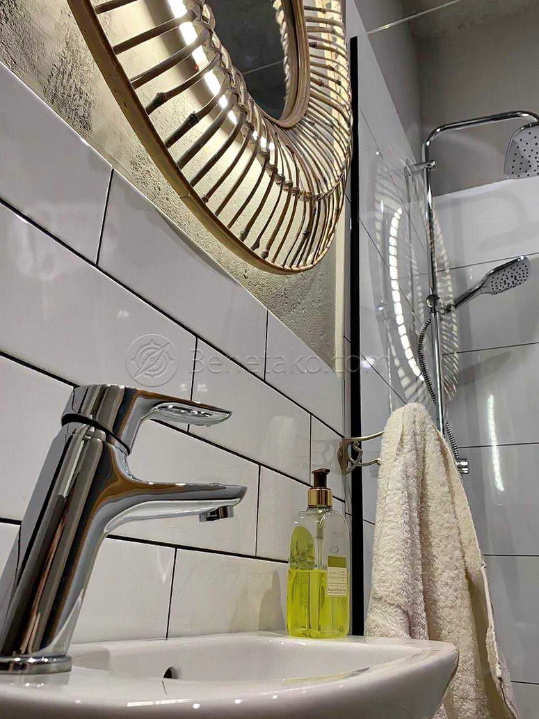 Аренда 3-комнатной квартиры 90 м², Греческая ул., 1А