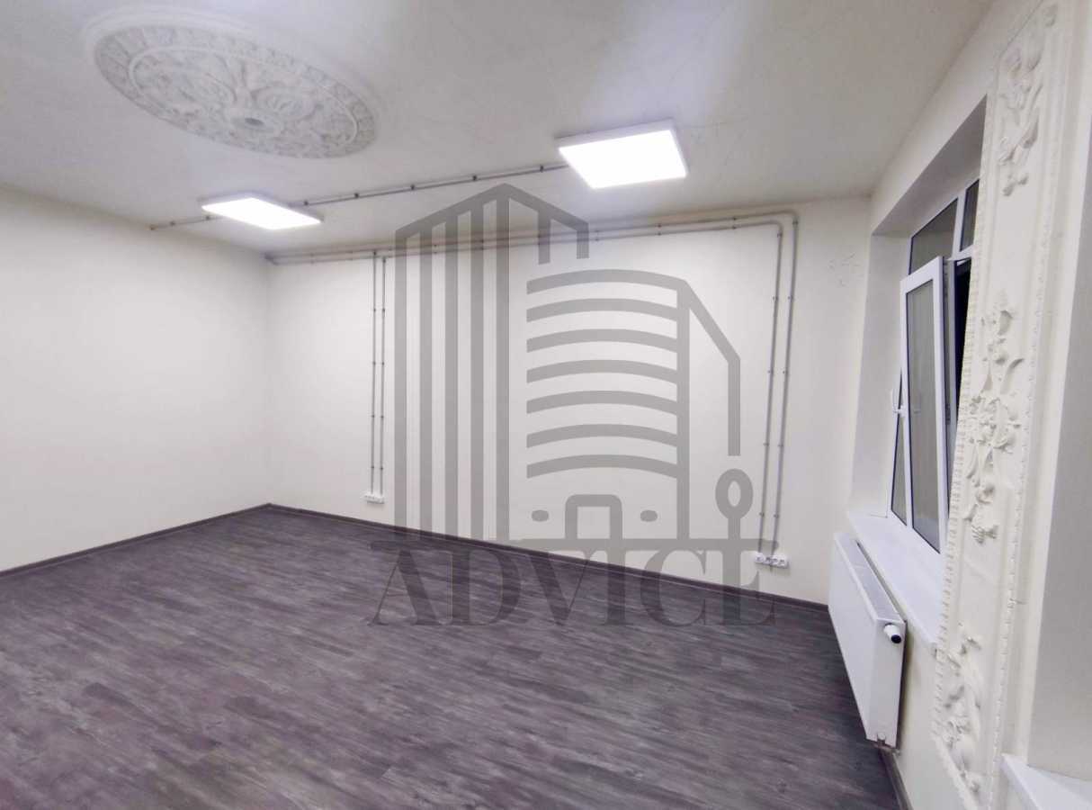 Оренда офісу 45 м², Харківська пл.