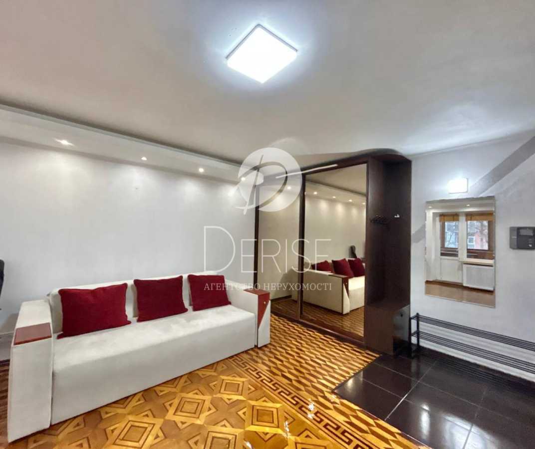 Продаж 1-кімнатної квартири 41 м², Предславинська вул., 51