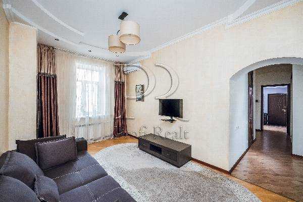 Продаж 2-кімнатної квартири 55 м², Симона Петлюри вул., 8