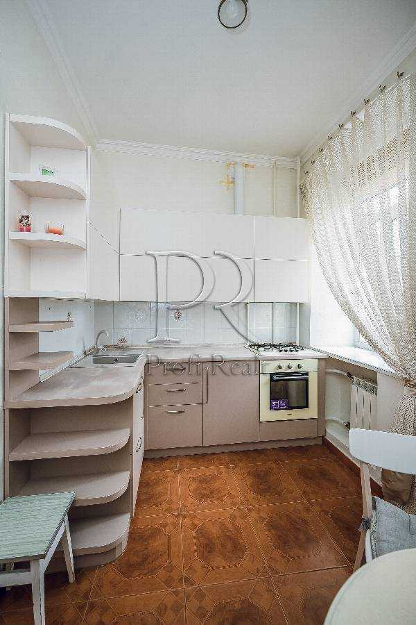 Продаж 2-кімнатної квартири 55 м², Симона Петлюри вул., 8