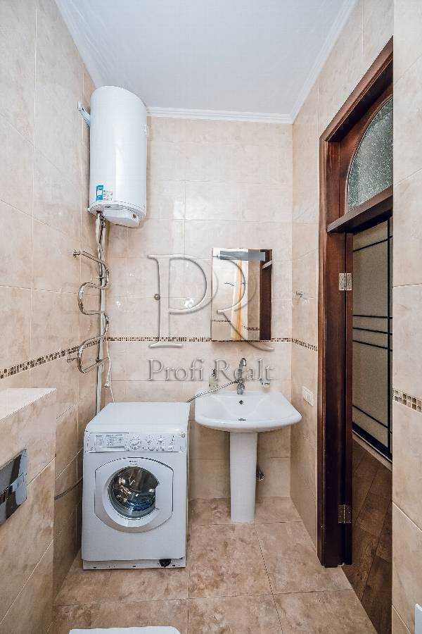 Продаж 2-кімнатної квартири 55 м², Симона Петлюри вул., 8