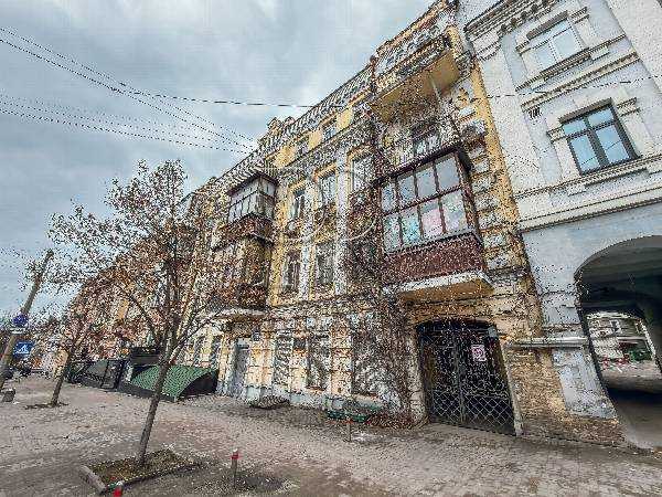 Продаж 2-кімнатної квартири 55 м², Симона Петлюри вул., 8