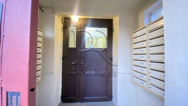 Продажа 1-комнатной квартиры 32 м², Андрея Головко ул., 1