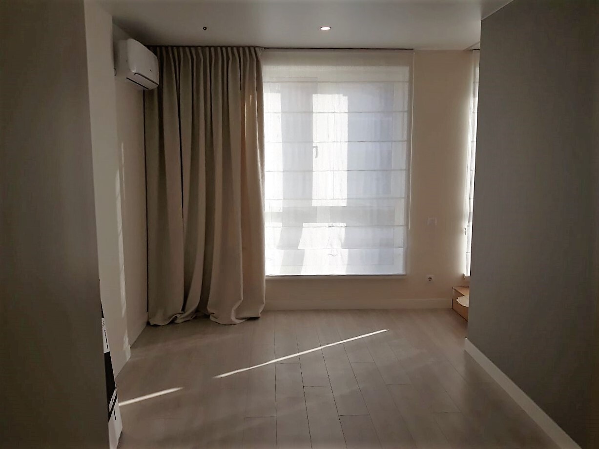 Продаж 4-кімнатної квартири 142 м², Метрологічна вул., 15А