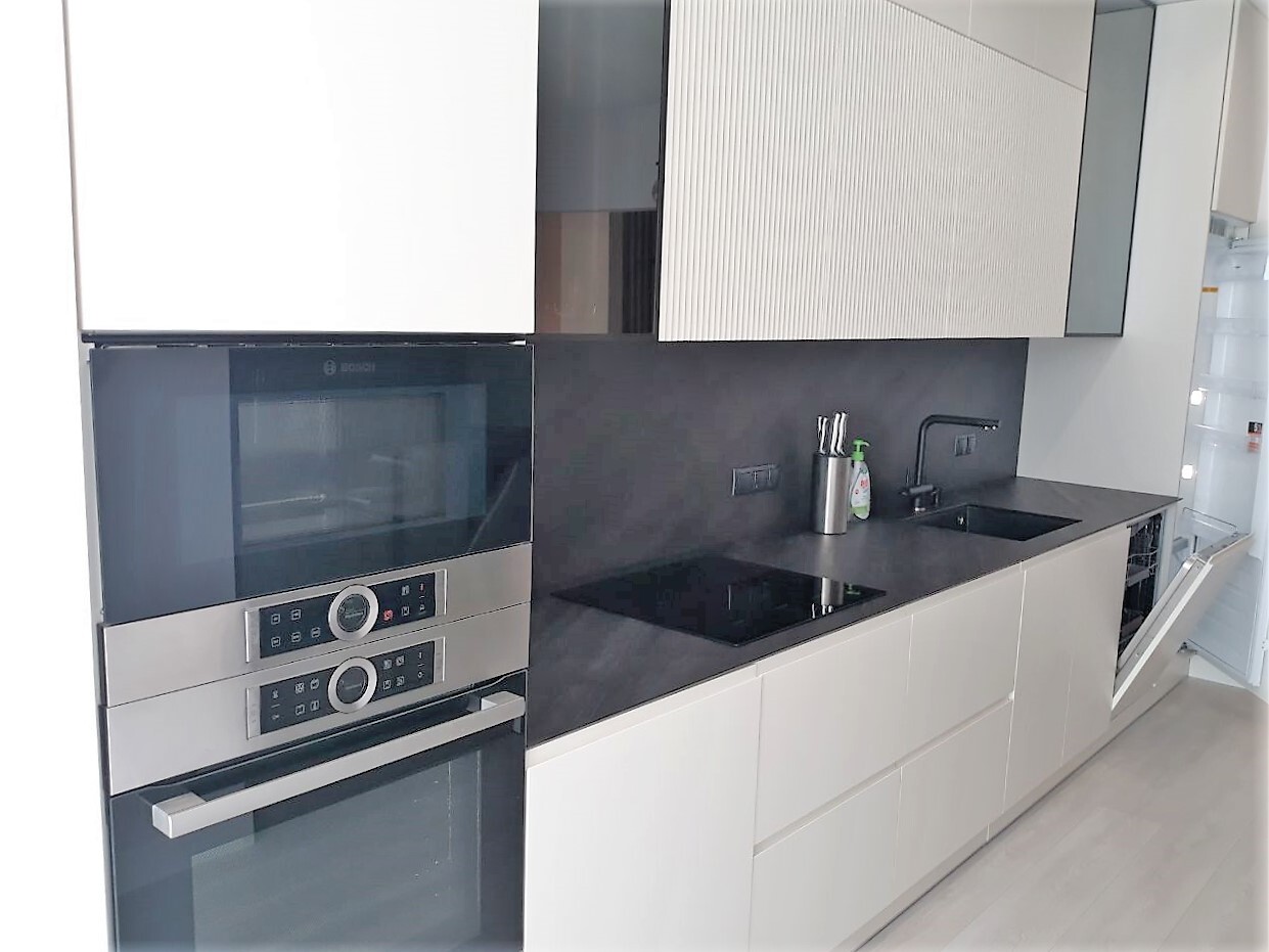 Продаж 4-кімнатної квартири 142 м², Метрологічна вул., 15А