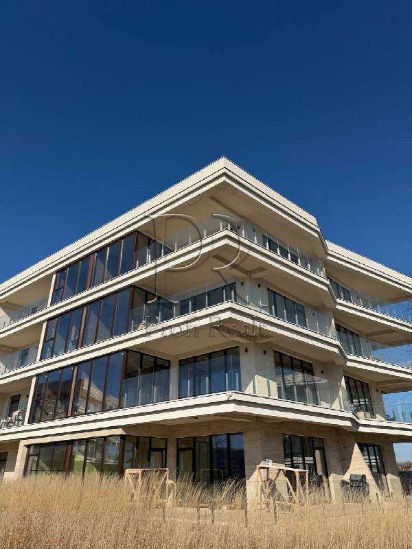 Продаж 2-кімнатної квартири 70 м², Паркова вул.