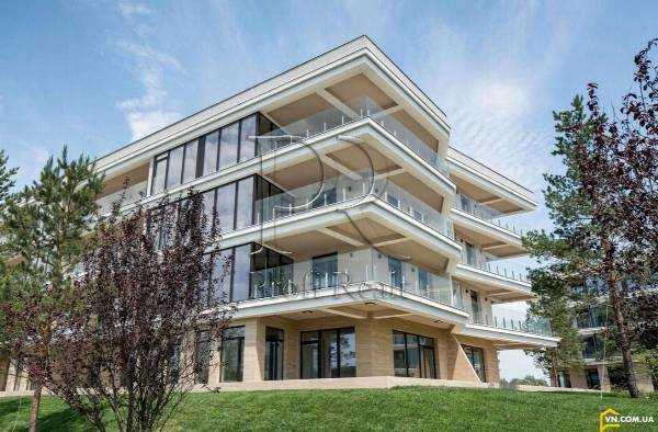 Продаж 2-кімнатної квартири 70 м², Паркова вул.