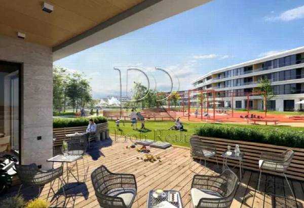 Продаж 2-кімнатної квартири 70 м², Паркова вул.