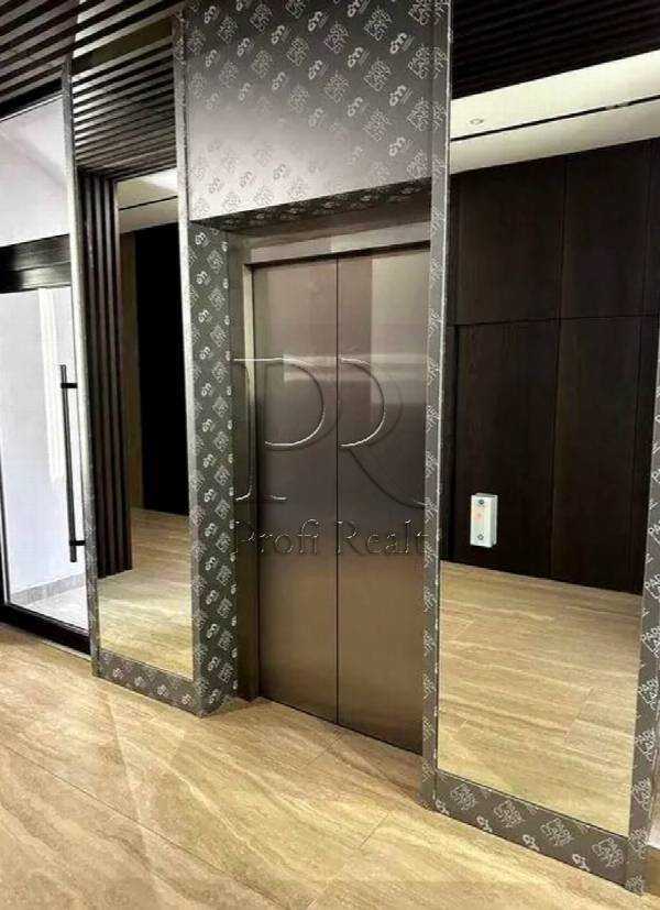 Продаж 2-кімнатної квартири 70 м², Паркова вул.