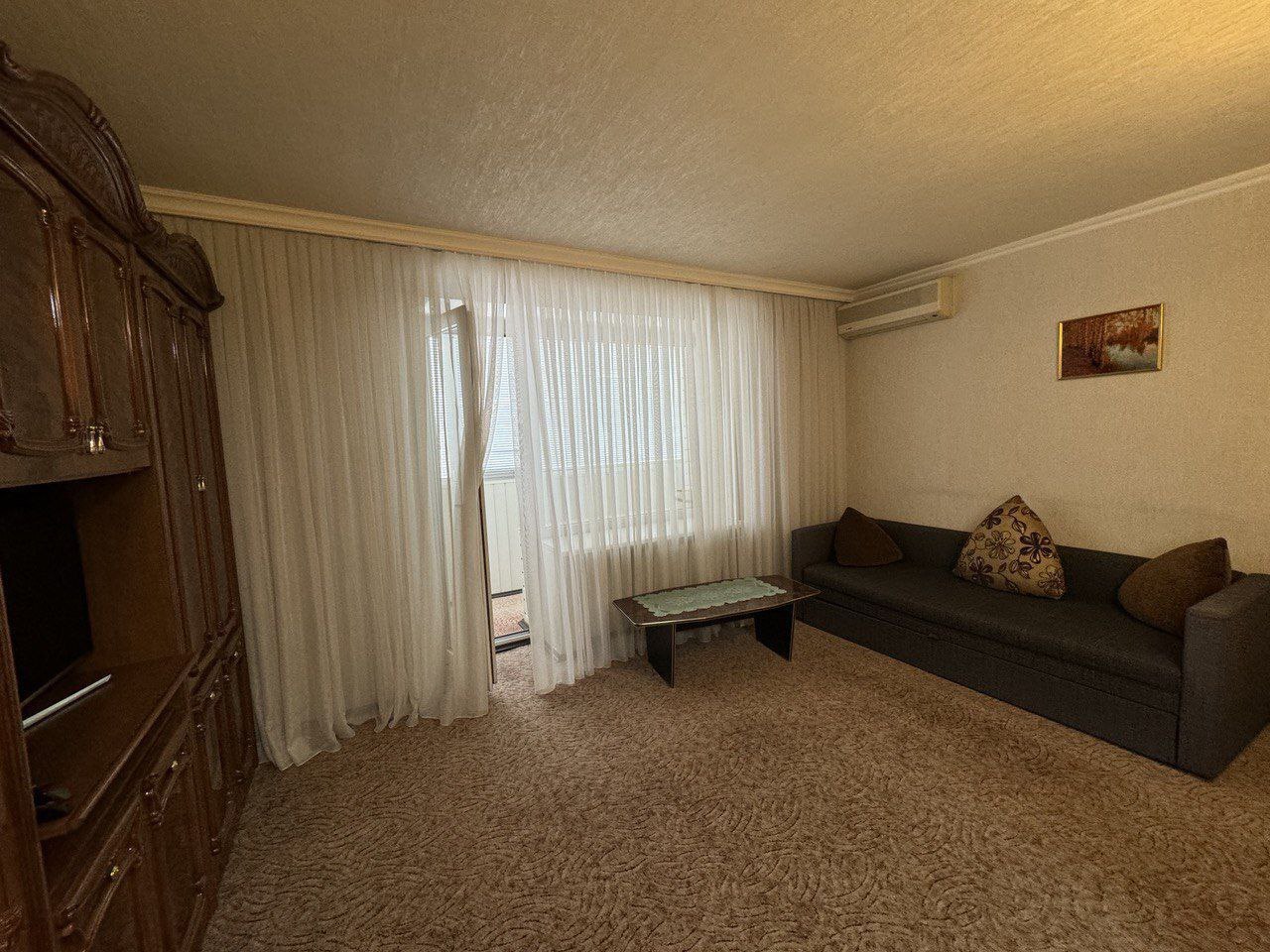 Аренда 2-комнатной квартиры 58 м², Гетмана Петра Дорошенко ул., 12