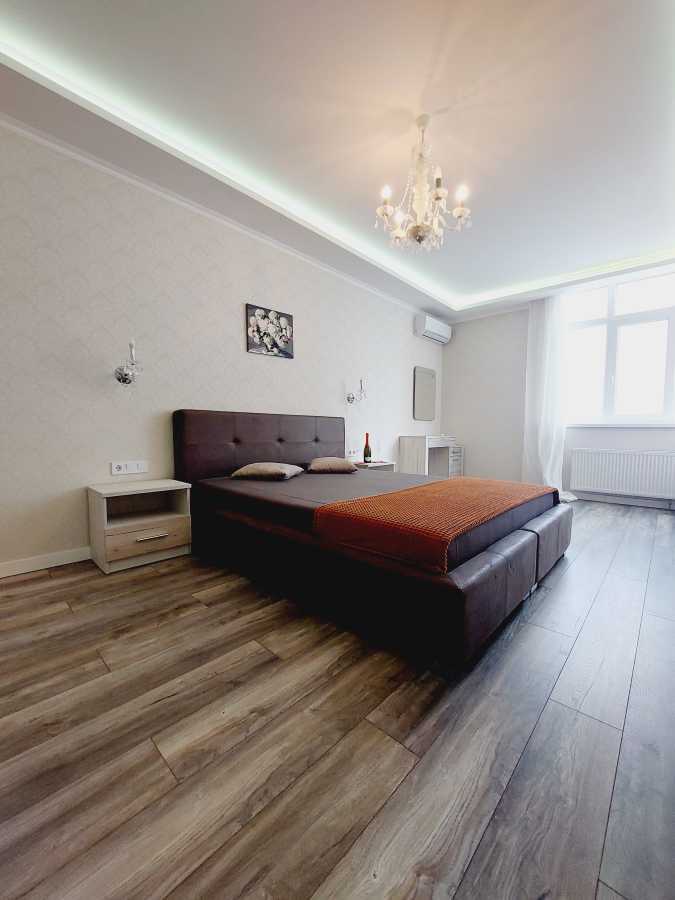 Продаж 2-кімнатної квартири 70 м², Академіка Каблукова вул., 21