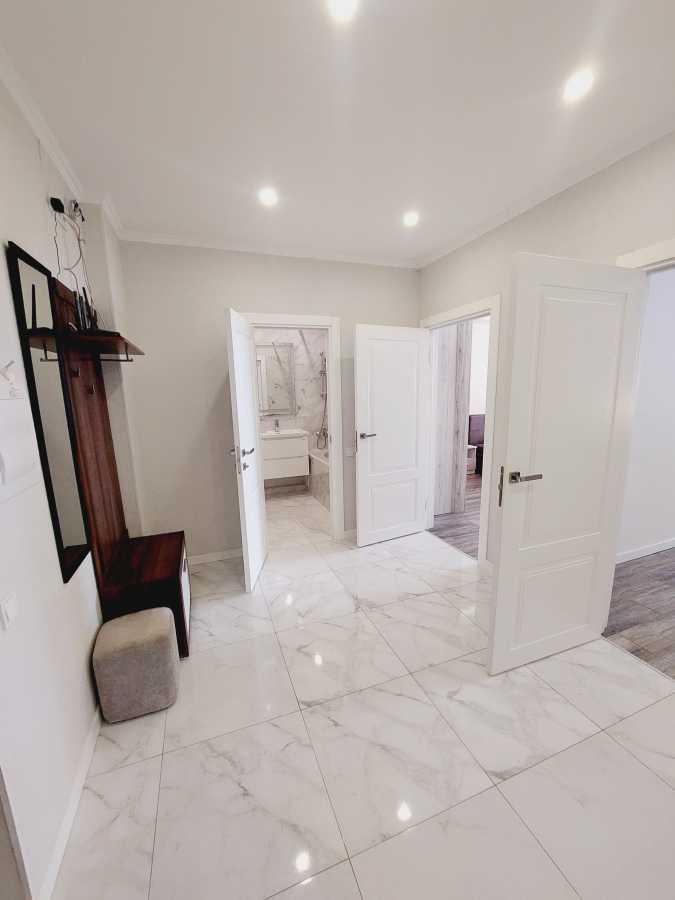 Продаж 2-кімнатної квартири 70 м², Академіка Каблукова вул., 21