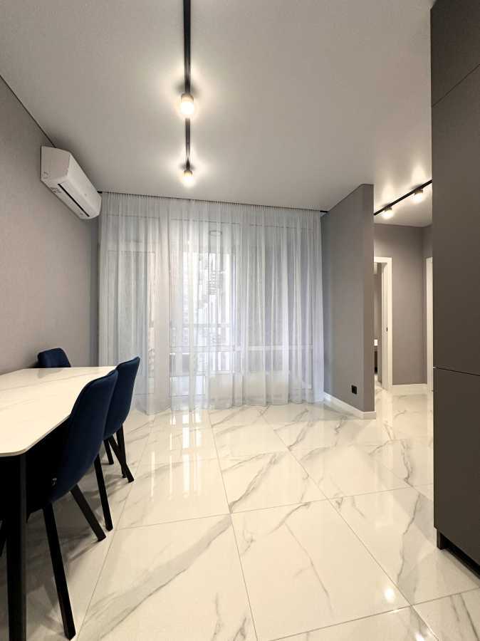 Аренда 1-комнатной квартиры 44 м², Александра Олеся ул.