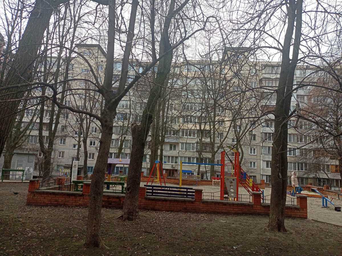 Продаж 3-кімнатної квартири 63 м², Євгена Коновальця вул., 37