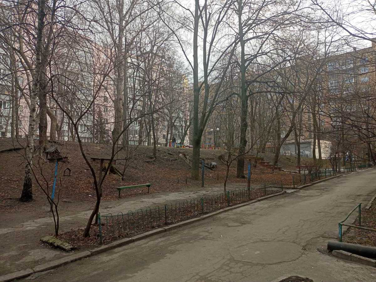 Продаж 3-кімнатної квартири 63 м², Євгена Коновальця вул., 37