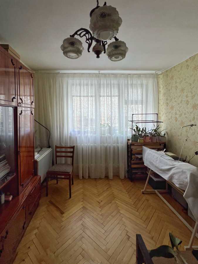 Продаж 1-кімнатної квартири 22 м², Копилівська вул., 10Б