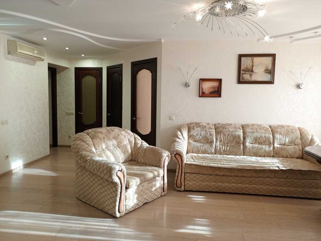 Продажа 3-комнатной квартиры 72.5 м², Перемоги