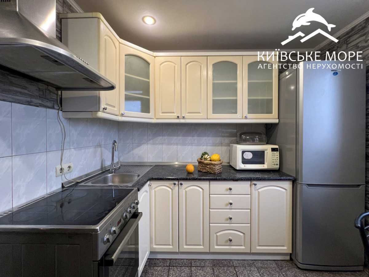 Аренда 1-комнатной квартиры 35 м², Днепровская наб., 3