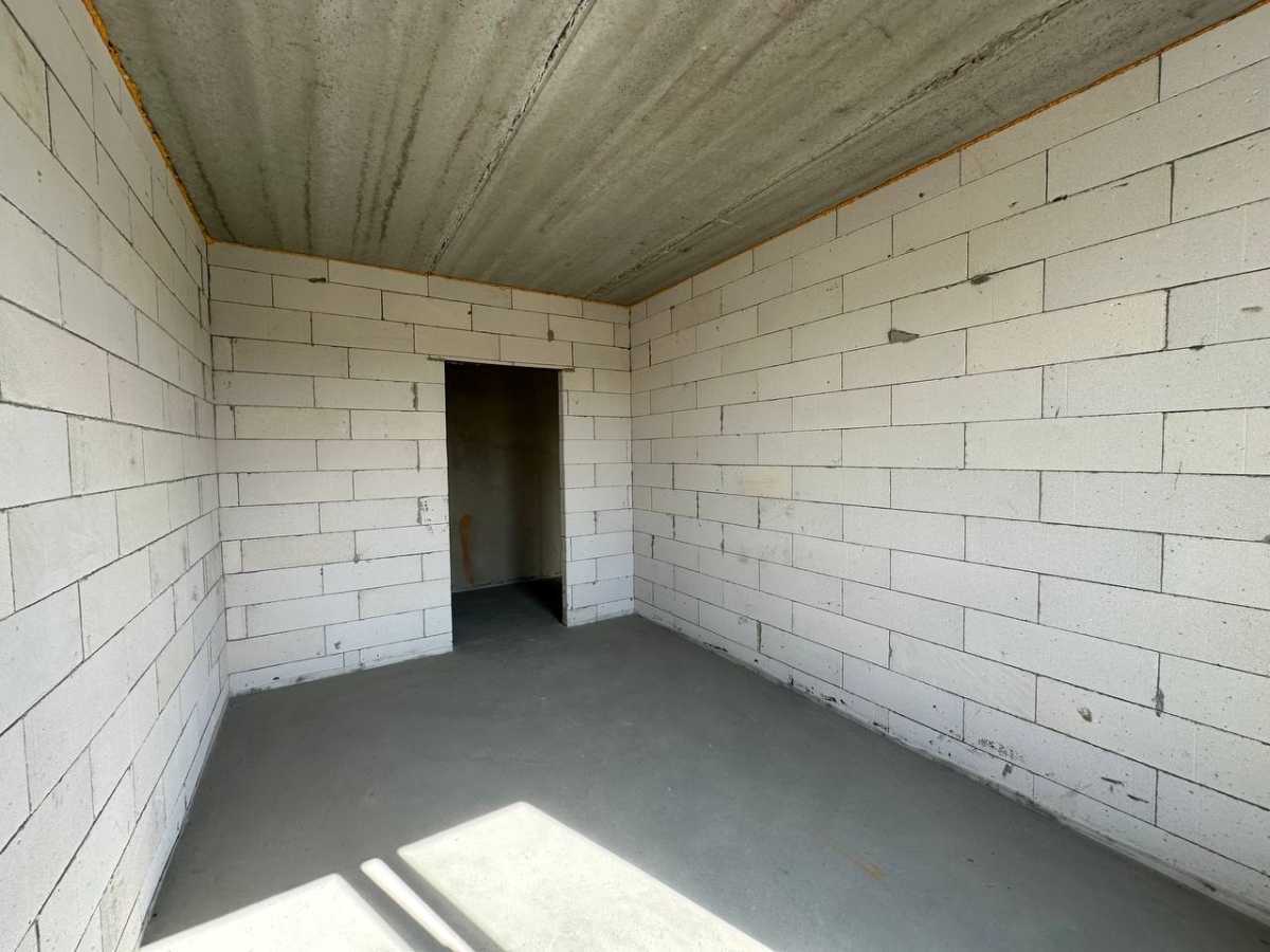 Продаж 2-кімнатної квартири 52 м², Святопетрівського, 34