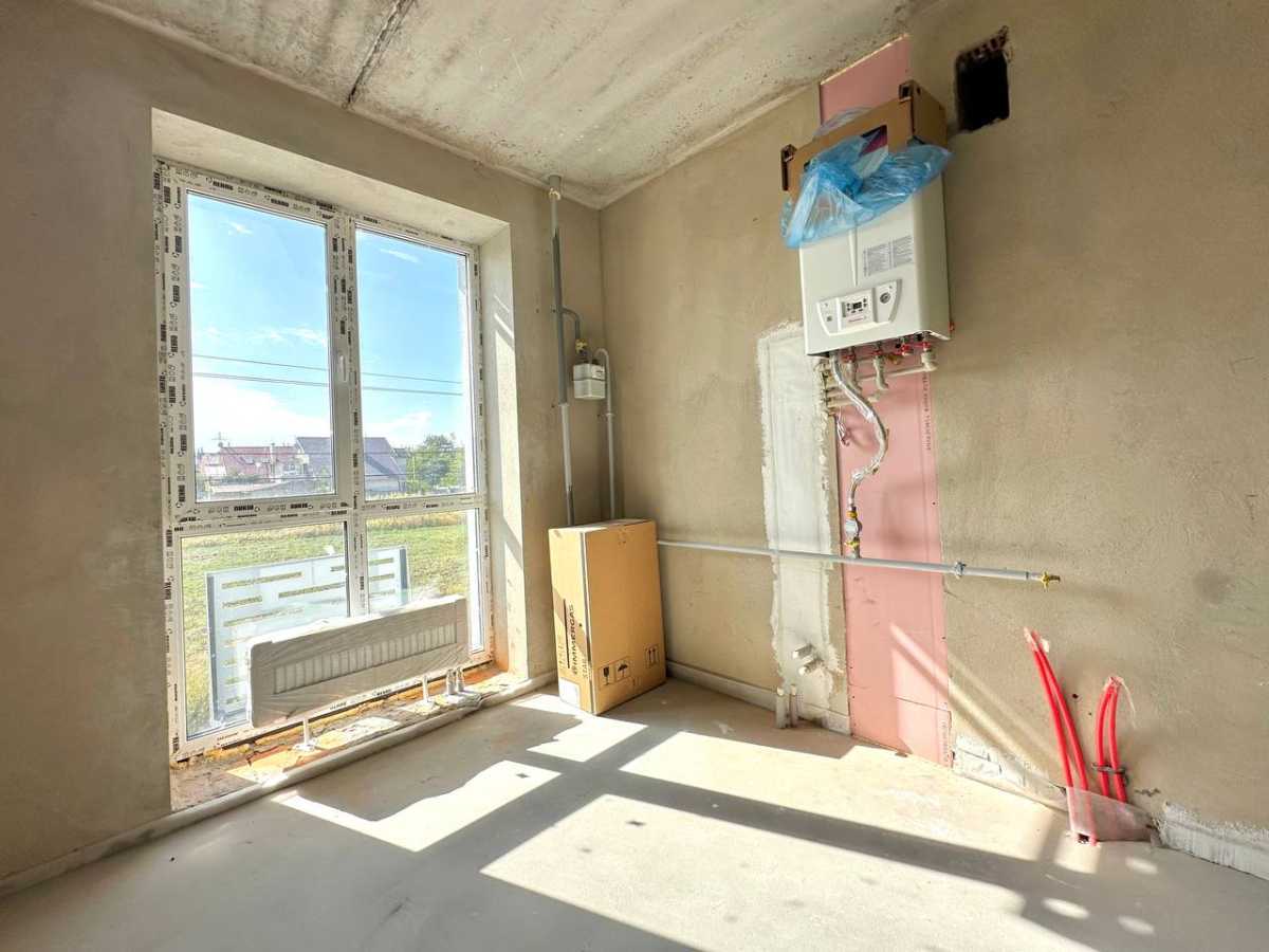 Продаж 2-кімнатної квартири 52 м², Святопетрівського, 34