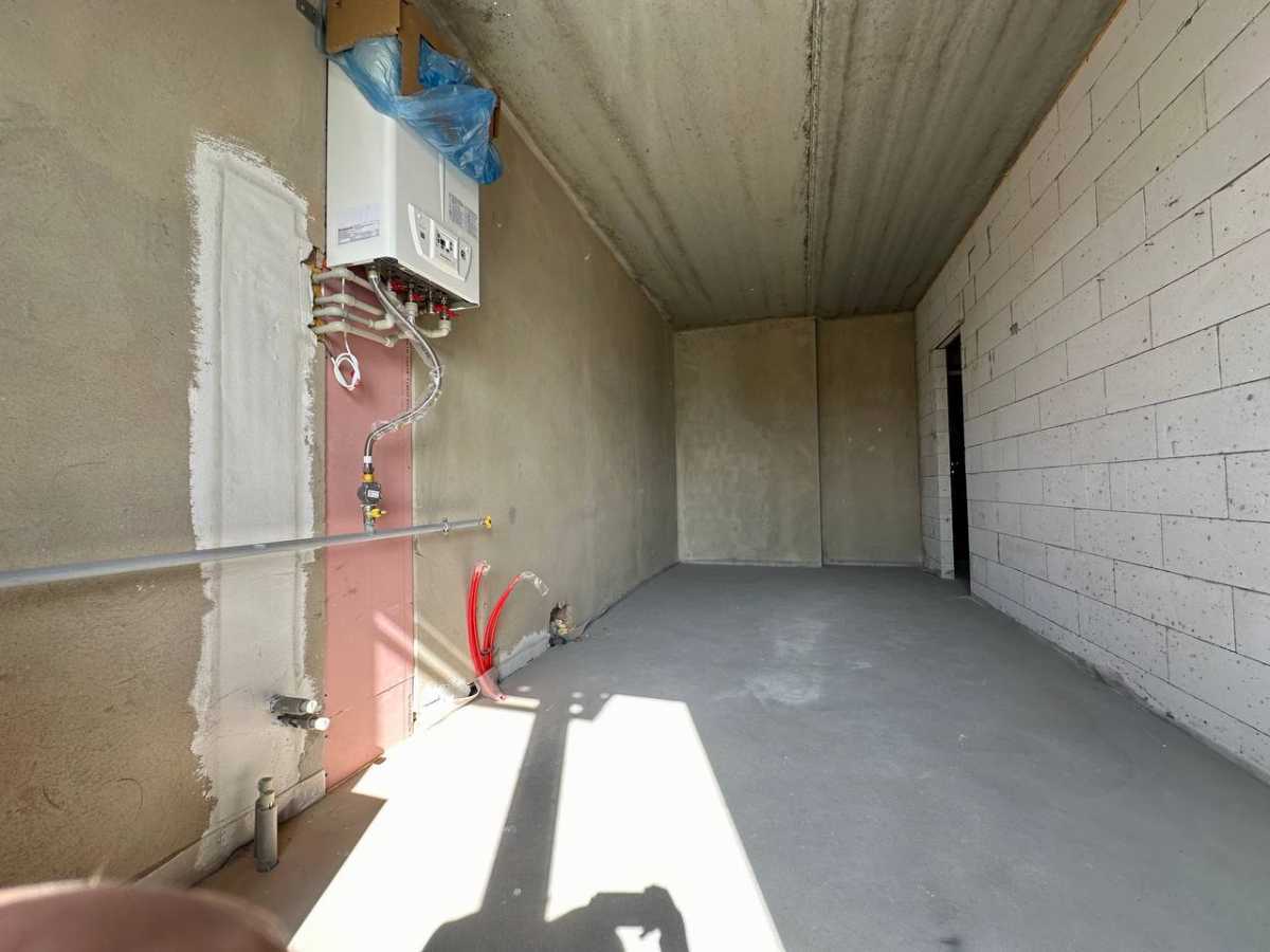 Продаж 2-кімнатної квартири 52 м², Святопетрівського, 34