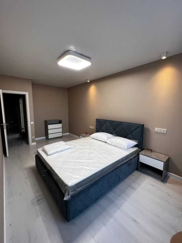 Аренда 1-комнатной квартиры 52 м², Днепровская наб., 20Б