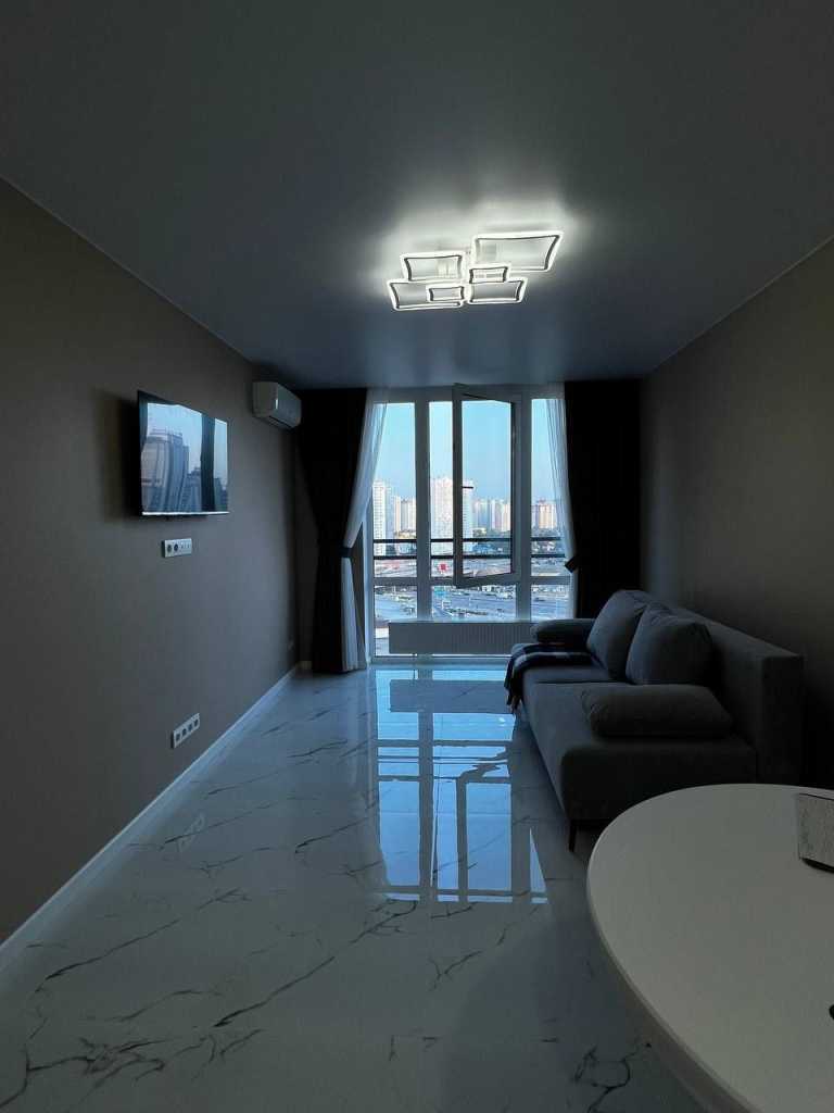 Аренда 1-комнатной квартиры 52 м², Днепровская наб., 20Б