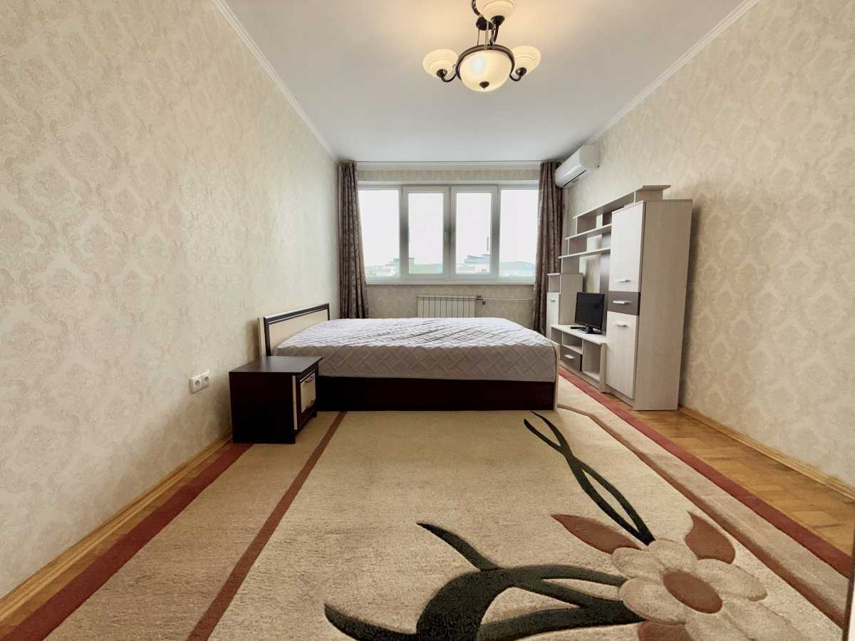 Продаж 1-кімнатної квартири 35 м², Шолом-Алейхема вул., 8