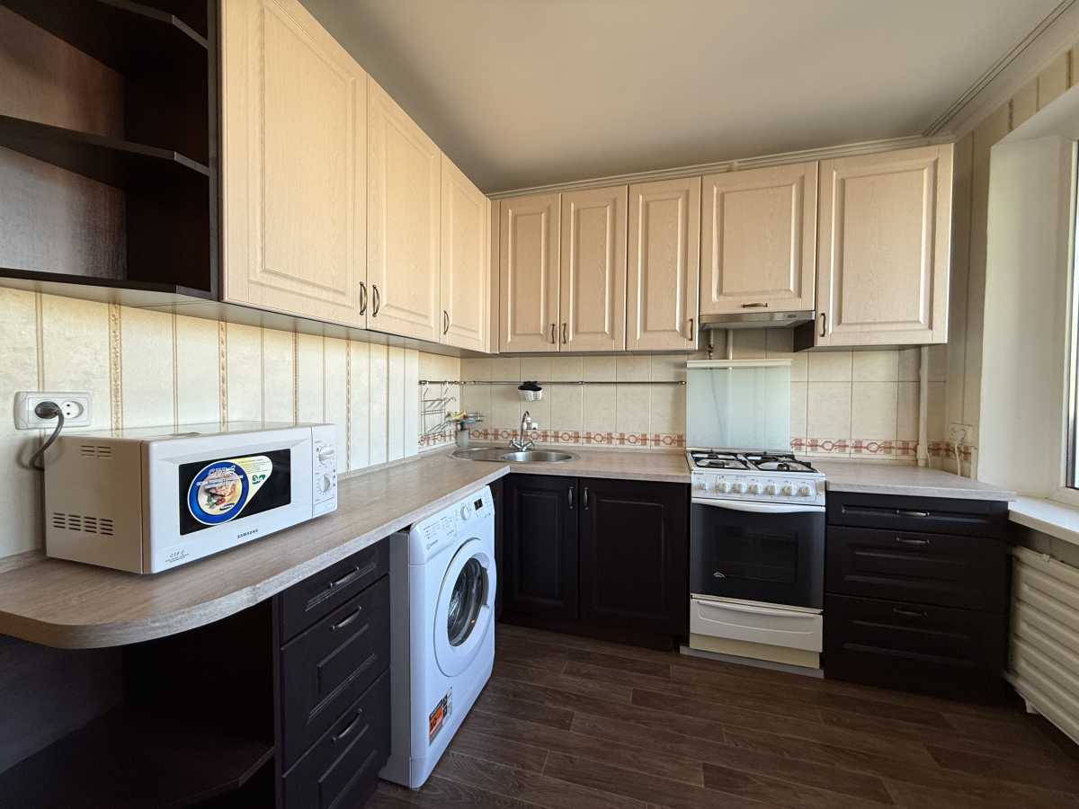 Продаж 1-кімнатної квартири 35 м², Шолом-Алейхема вул., 8