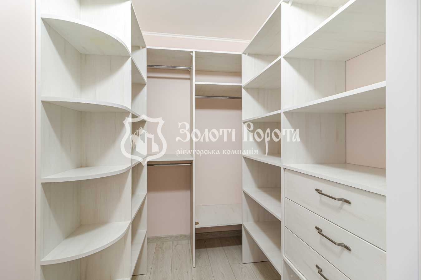 Продаж 3-кімнатної квартири 84.3 м², Приміська вул., 26Б