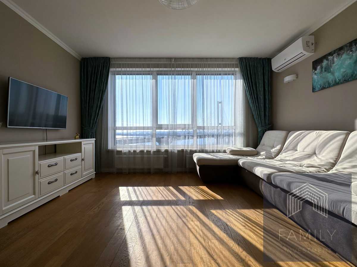 Продаж 2-кімнатної квартири 61 м², Миколи Бажана просп., 1Д/1