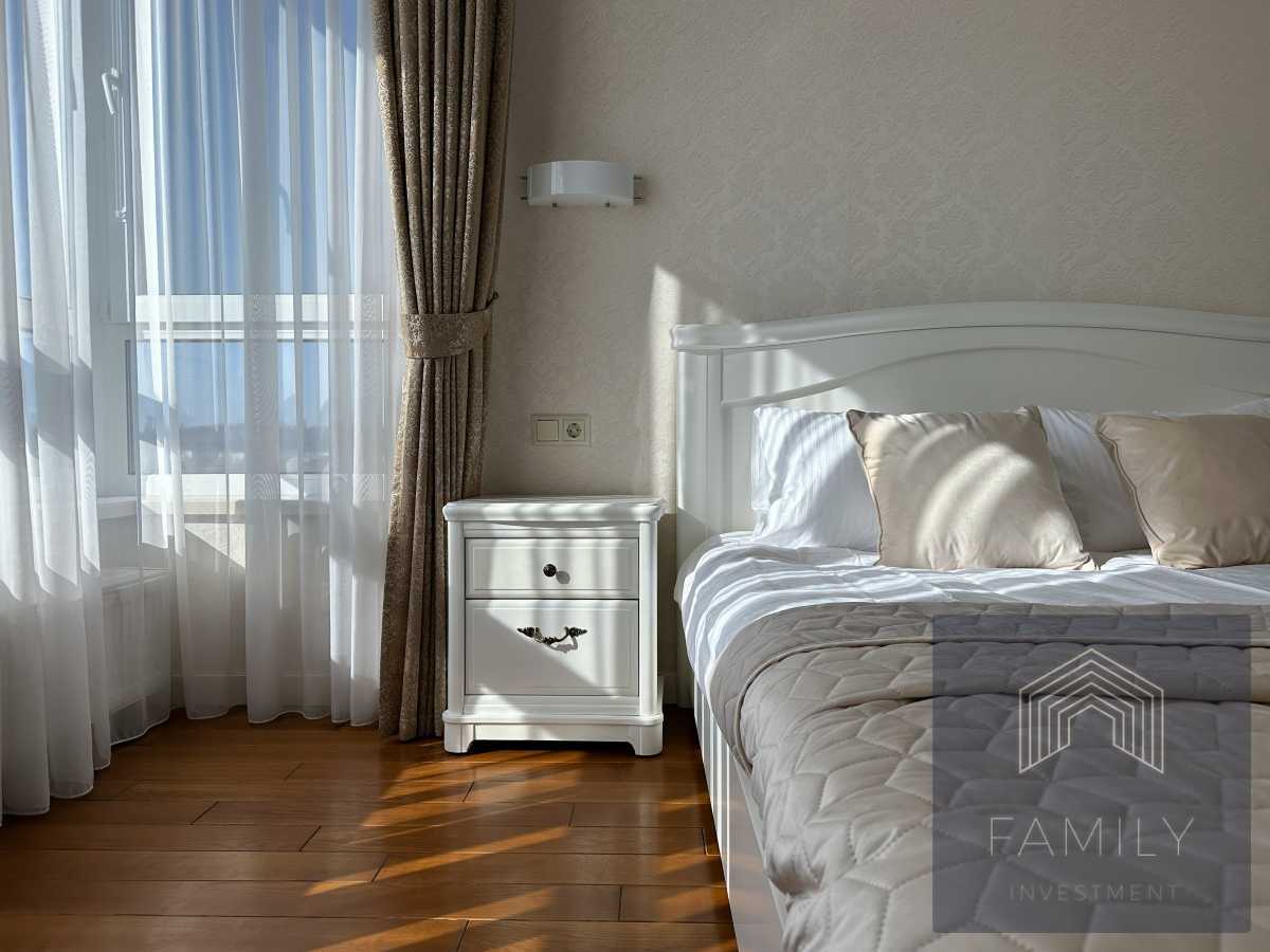 Продаж 2-кімнатної квартири 61 м², Миколи Бажана просп., 1Д/1