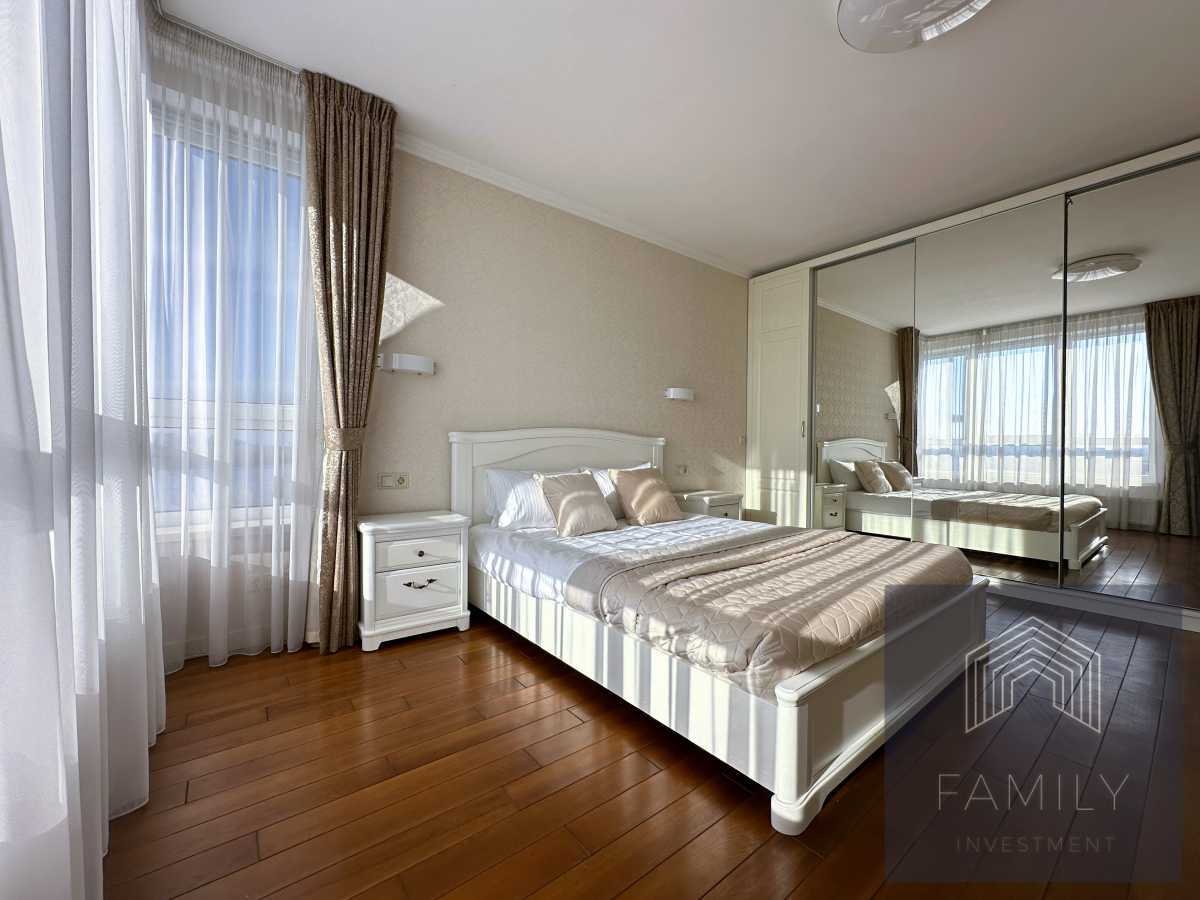 Продаж 2-кімнатної квартири 61 м², Миколи Бажана просп., 1Д/1