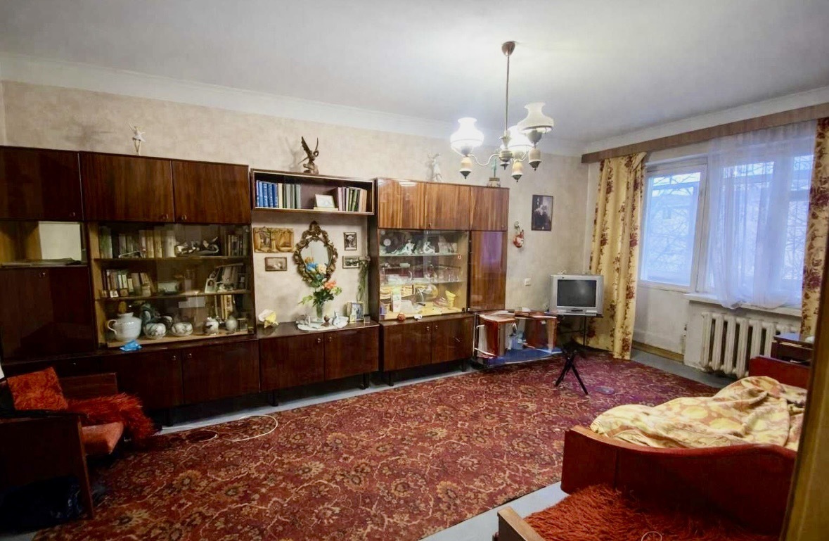 Продаж 2-кімнатної квартири 42 м², Маршала Бірюзова вул.