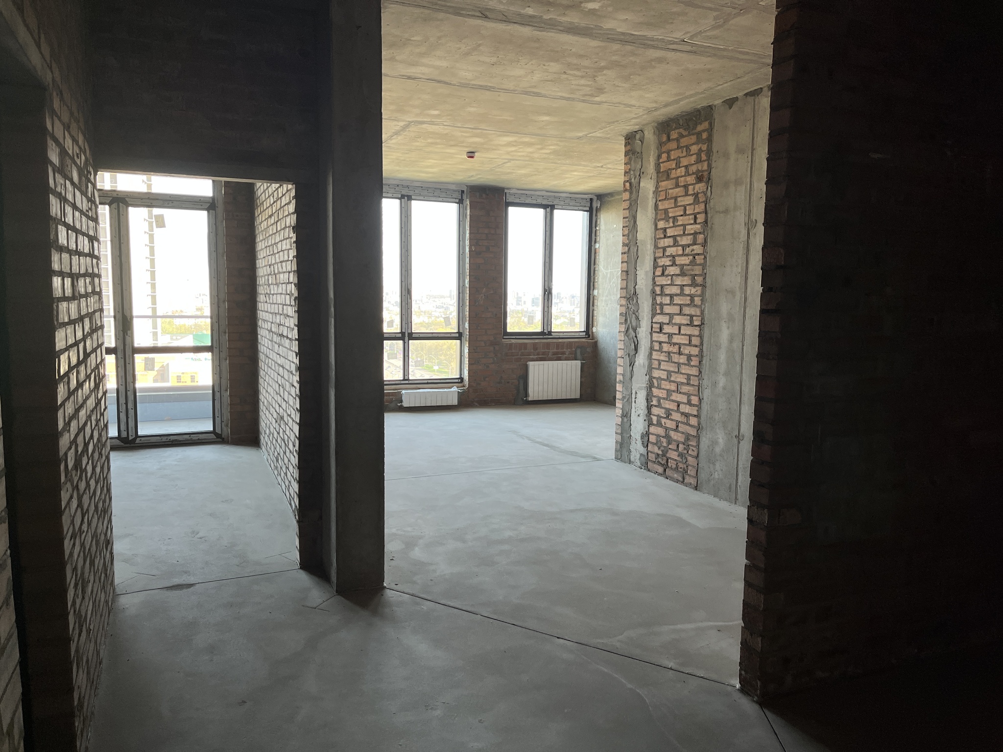 Продажа 5-комнатной квартиры 187.6 м², Берестейський, 42А