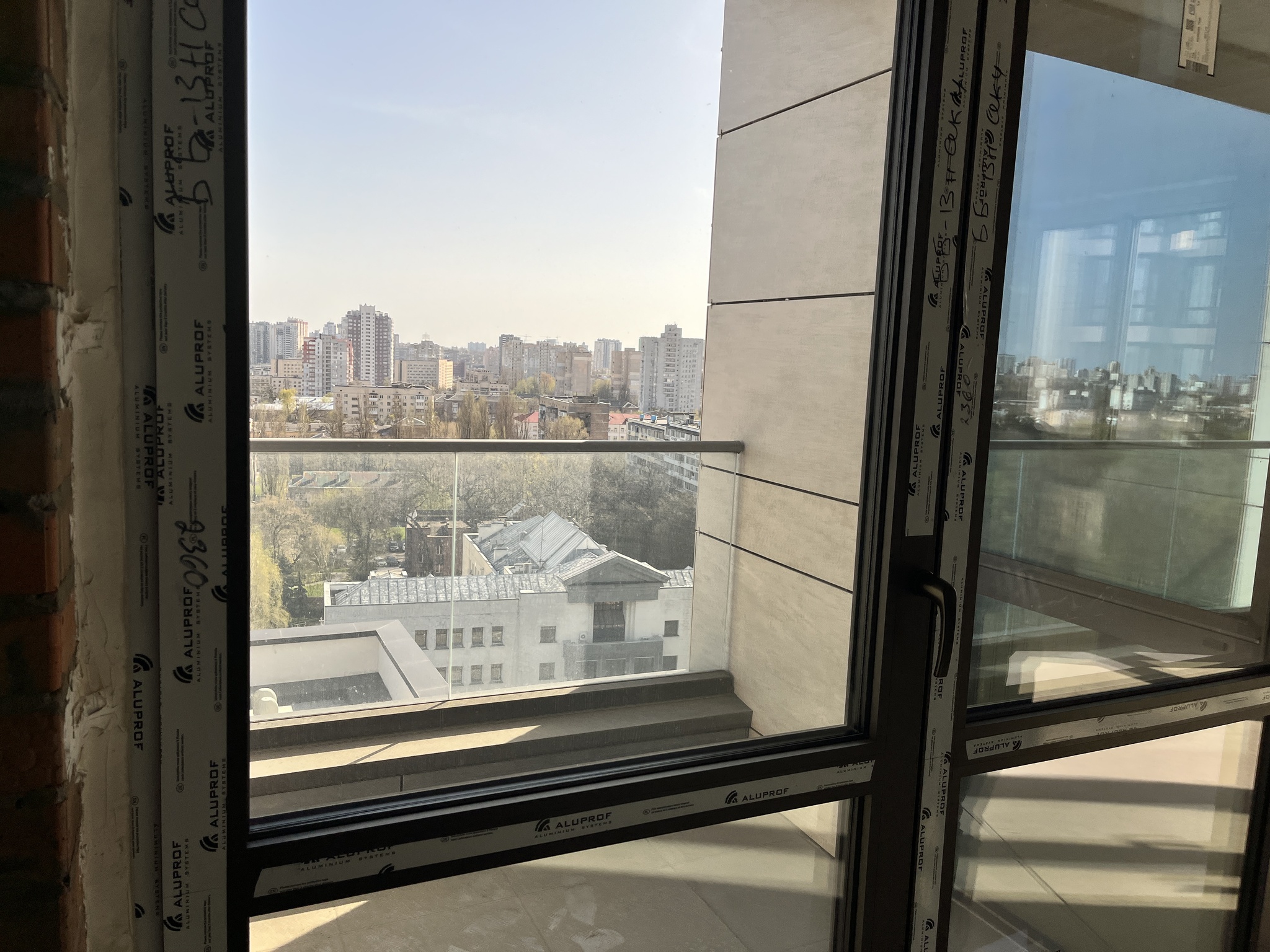 Продажа 5-комнатной квартиры 187.6 м², Берестейський, 42А