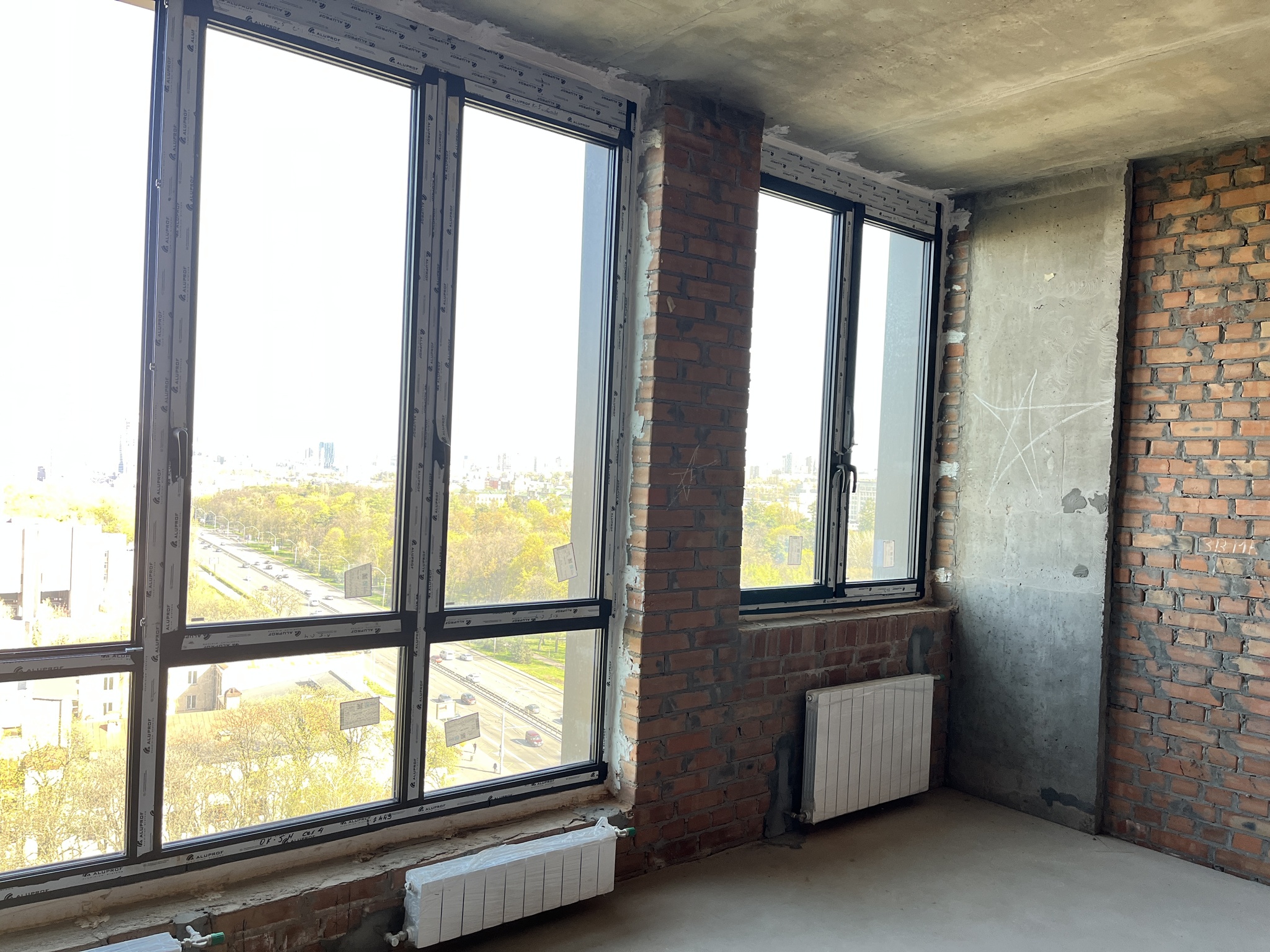 Продажа 5-комнатной квартиры 187.6 м², Берестейський, 42А