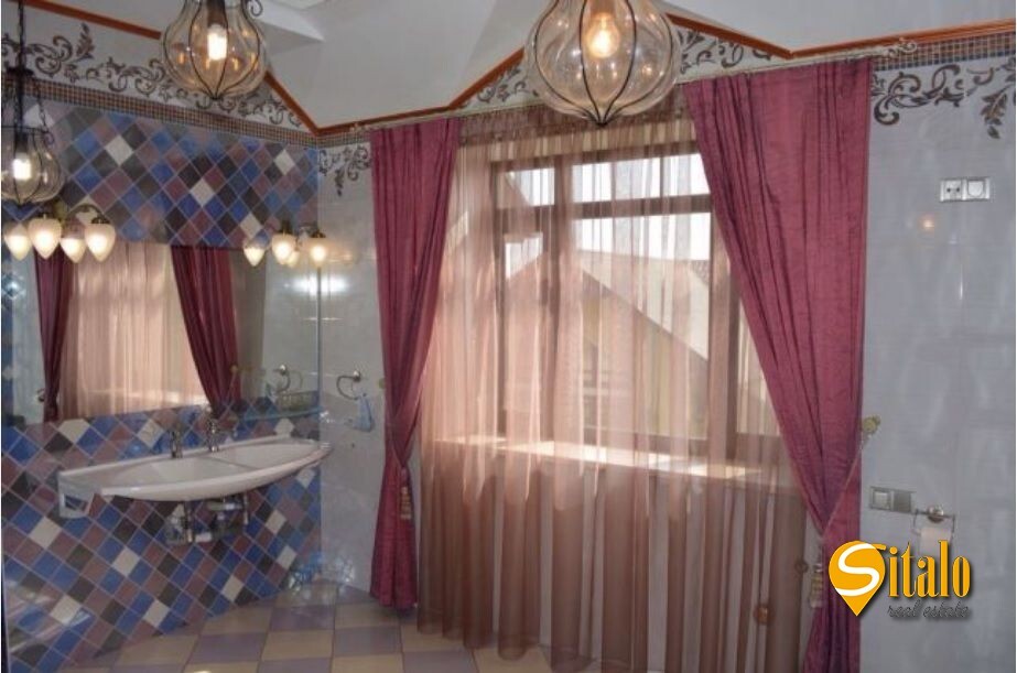 Оренда будинку 420 м², 108-а Садова вул.