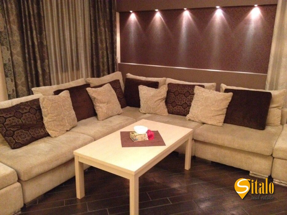 Оренда будинку 420 м², 108-а Садова вул.