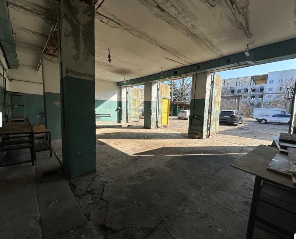 Аренда склада 90 м², Небесной сотни просп.