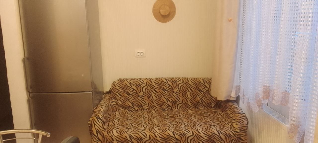 Оренда 1-кімнатної квартири 38 м², Академіка Шалімова вул., 8Б