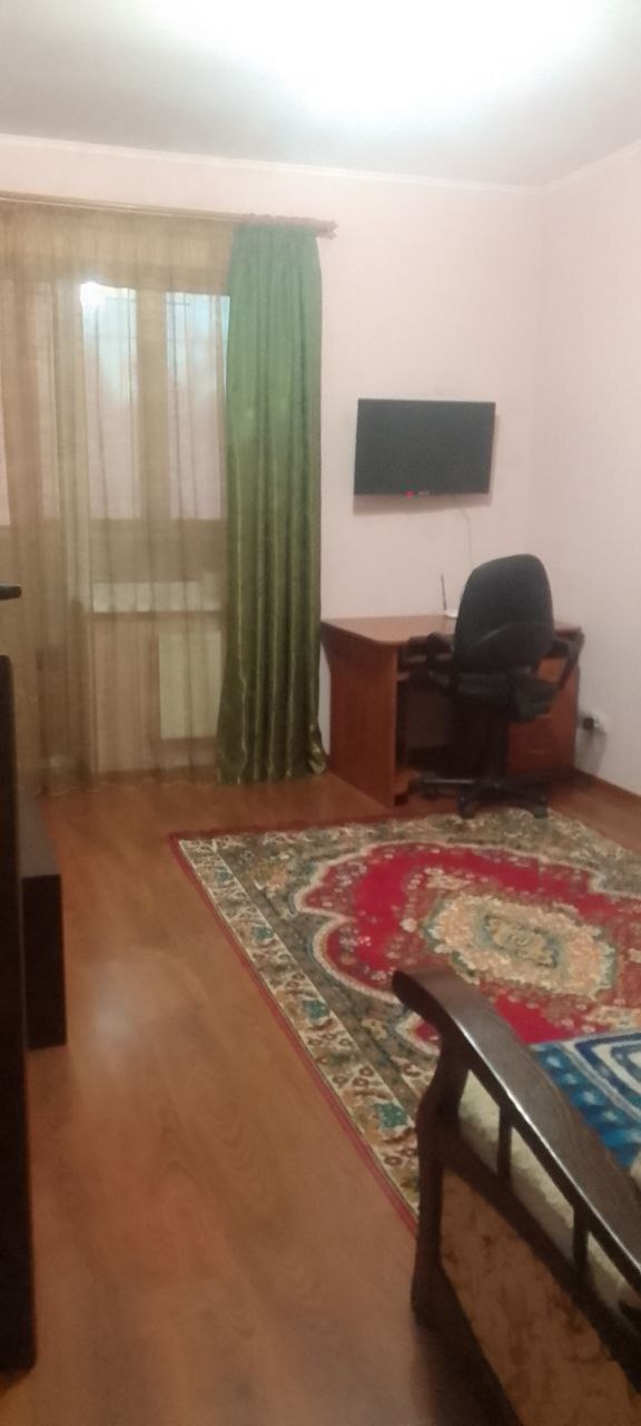 Оренда 1-кімнатної квартири 38 м², Академіка Шалімова вул., 8Б