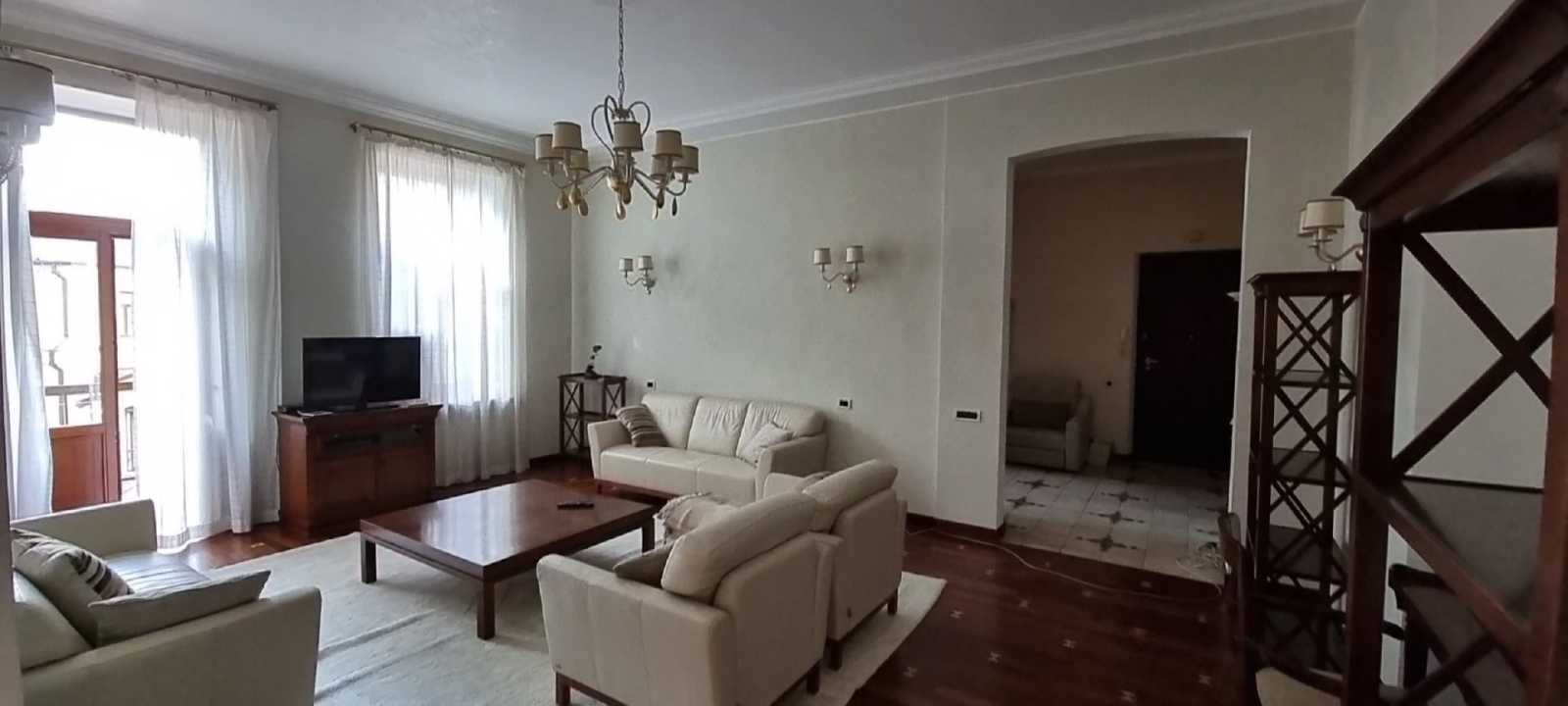 Аренда 2-комнатной квартиры 110 м², Андреевский спуск, 2Б