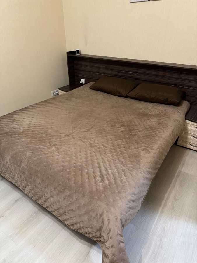 Оренда 1-кімнатної квартири 38 м², Джерельна вул., 12