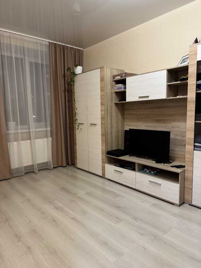 Оренда 1-кімнатної квартири 38 м², Джерельна вул., 12