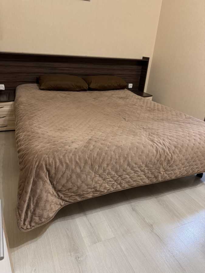 Оренда 1-кімнатної квартири 38 м², Джерельна вул., 12