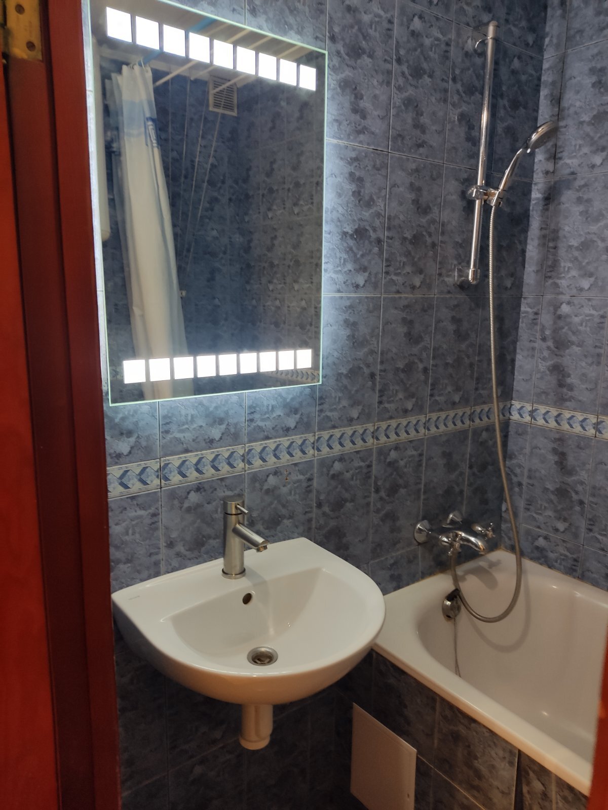 Аренда 3-комнатной квартиры 80 м², Николая Закревского ул.